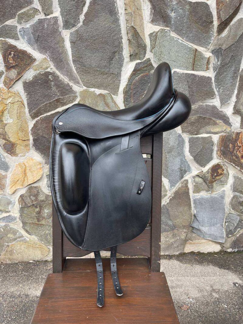 Сідло Б/В виїздкове Icon Flight від Custom Saddles